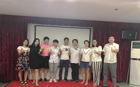  通發(fā)激光的家人們和各位美女初次見面！